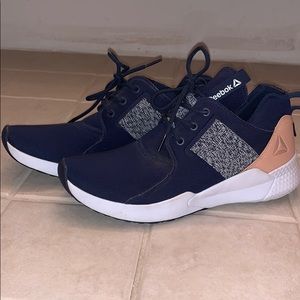 Women’s Reebok Sneakers 8.5